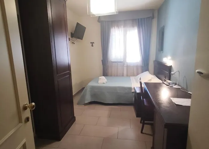 מלון Albanuova 4*